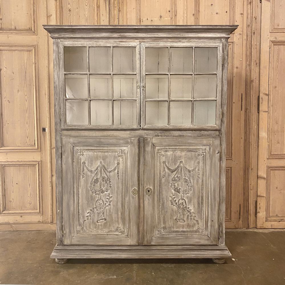19th Century French Louis XVI Bookcase, Display Cabinet In Good Condition In Dallas, TX