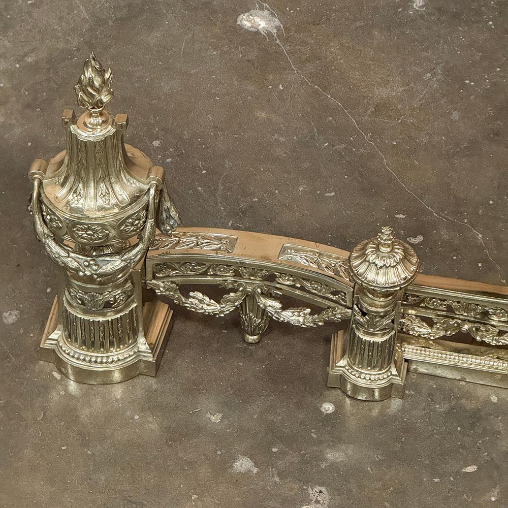 Set di parafanghi per caminetto regolabili in bronzo Luigi XVI del XIX secolo in vendita 4