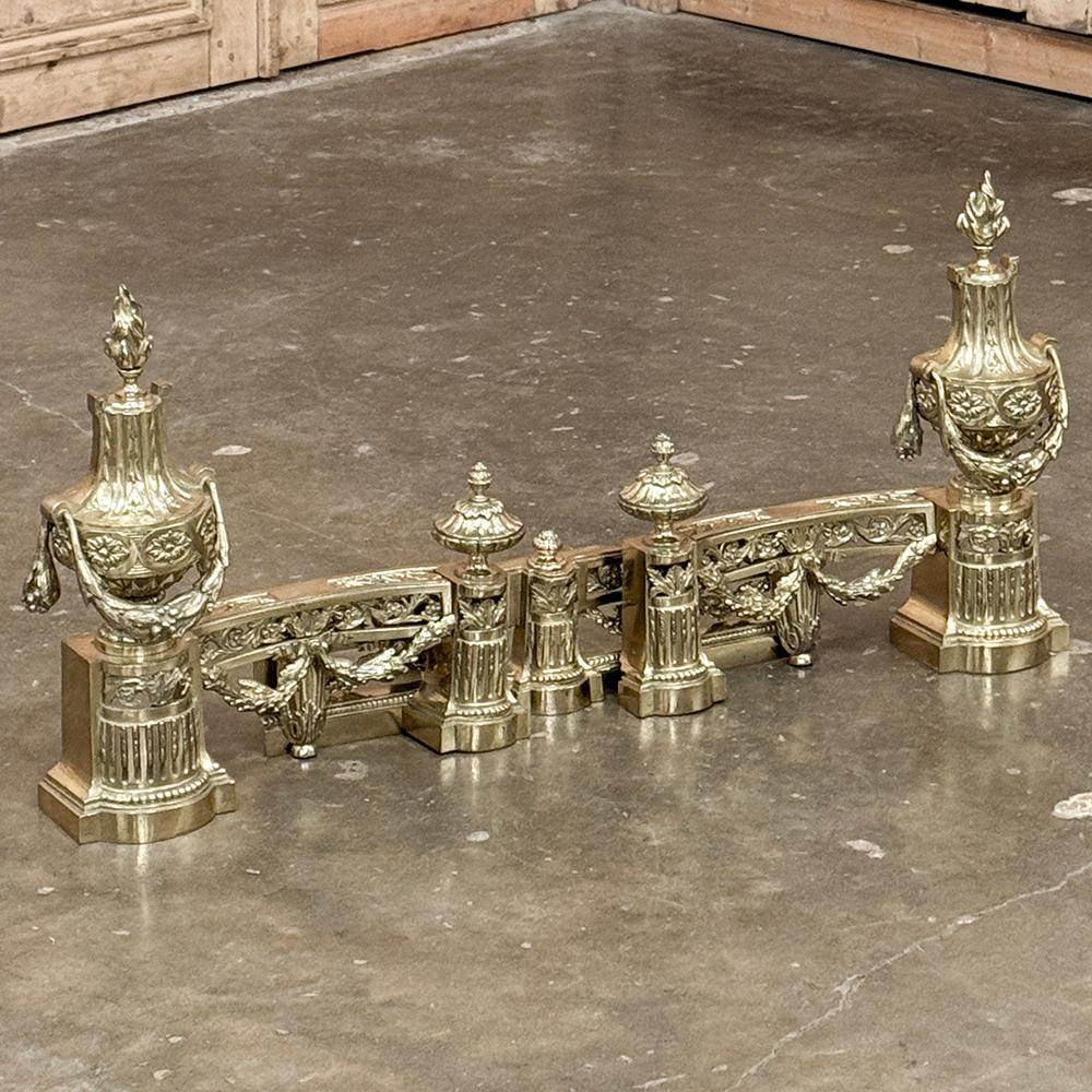 Set di parafanghi per caminetto regolabili in bronzo Luigi XVI del XIX secolo in vendita 7