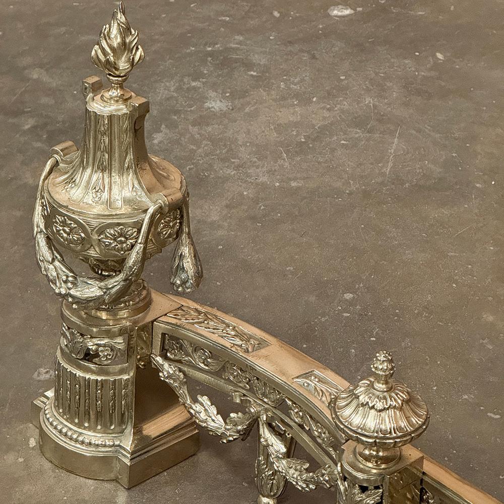Set di parafanghi per caminetto regolabili in bronzo Luigi XVI del XIX secolo in vendita 8