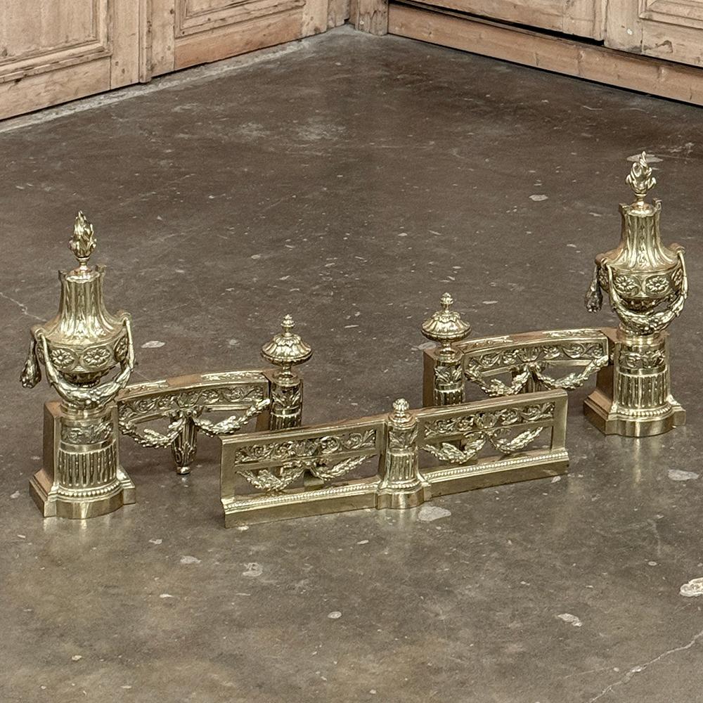 Set di parafanghi per caminetto regolabili in bronzo Luigi XVI del XIX secolo in vendita 13