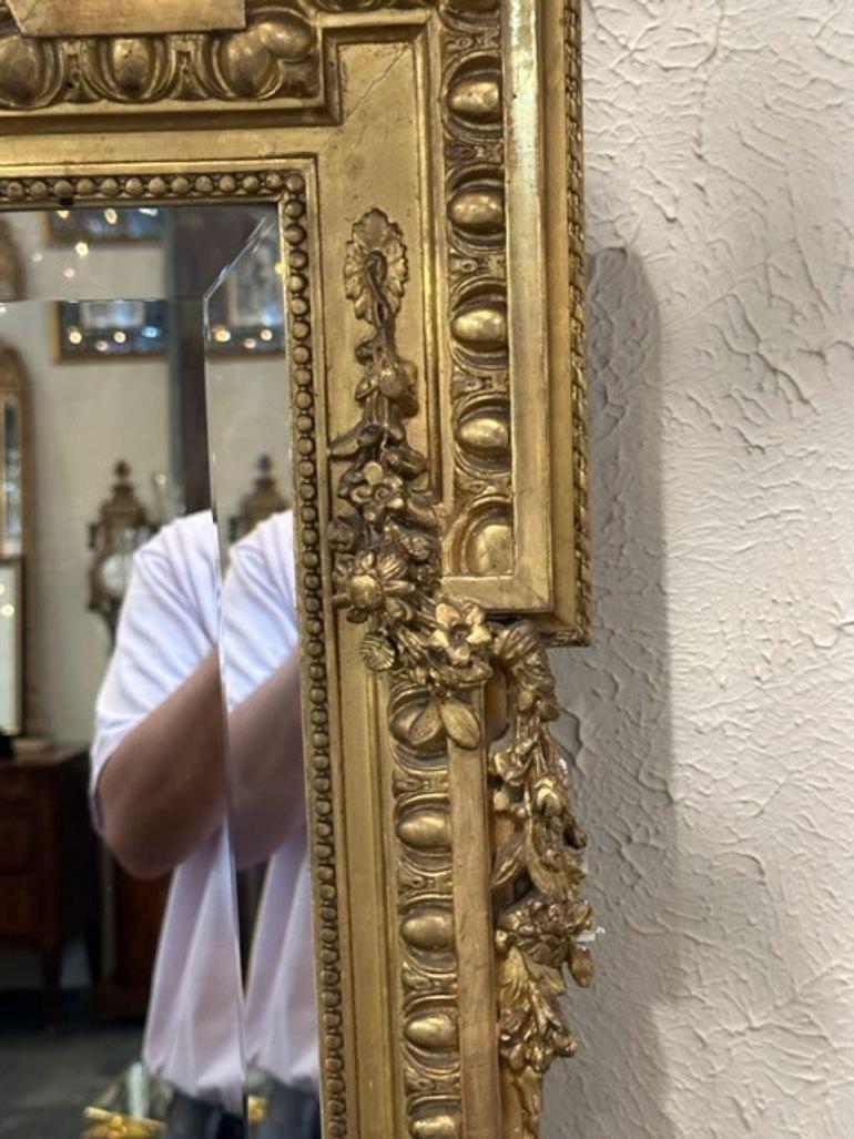 19th Century French Louis XVI Carved and Giltwood Mirror For Sale 3