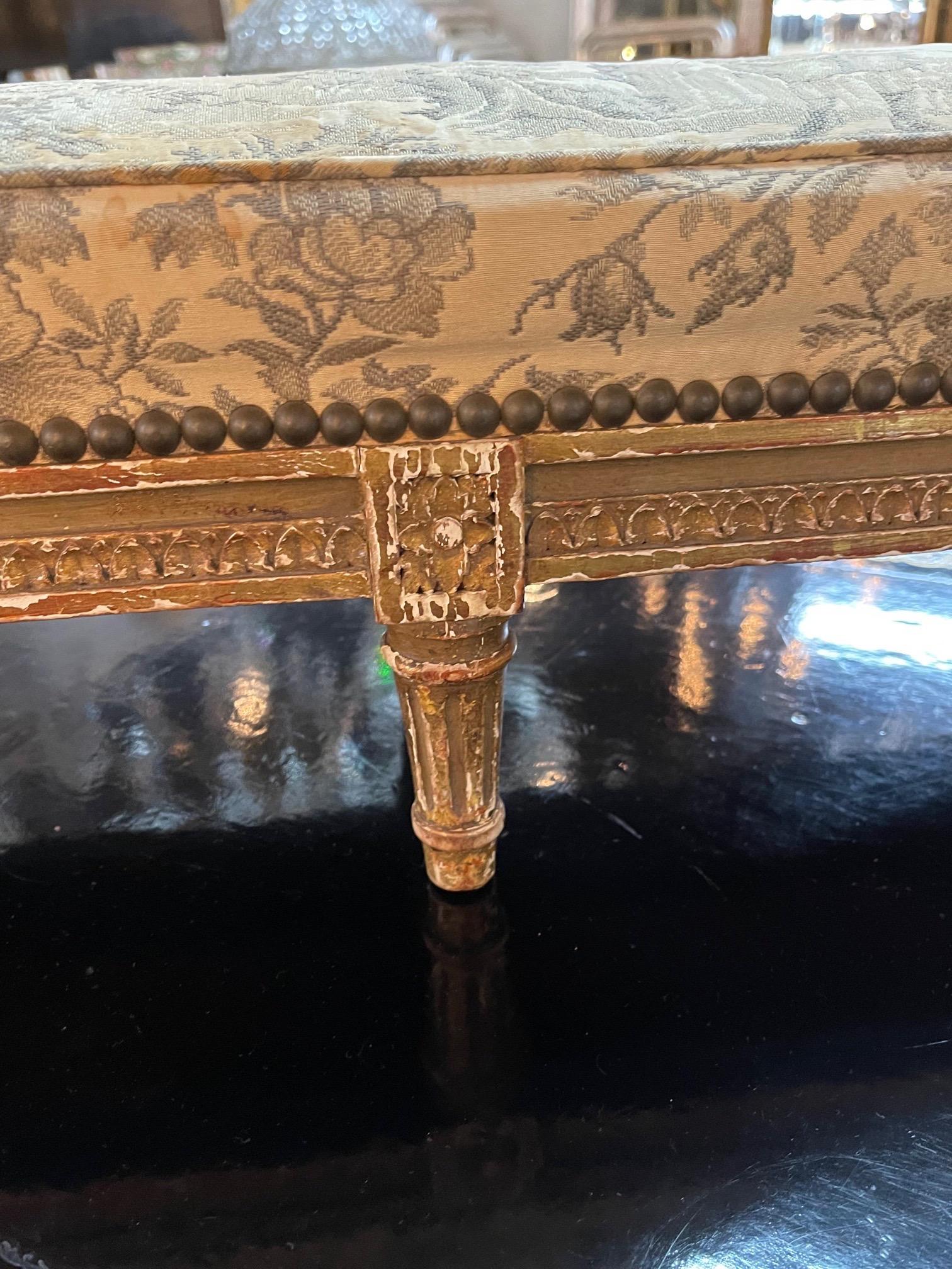 19th Century French Louis XVI Carved and Giltwood Stool In Good Condition In Dallas, TX