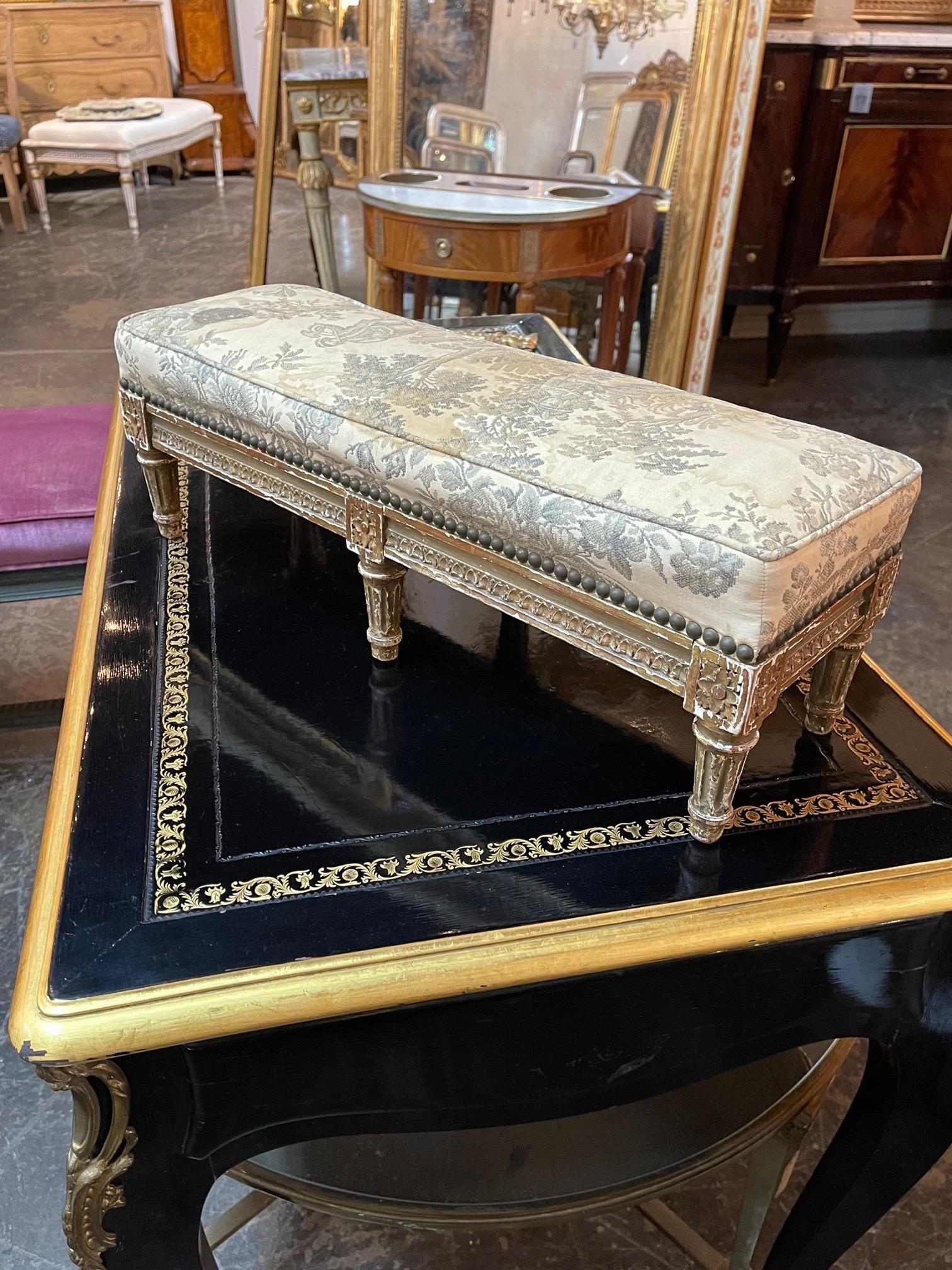 19th Century French Louis XVI Carved and Giltwood Stool 2