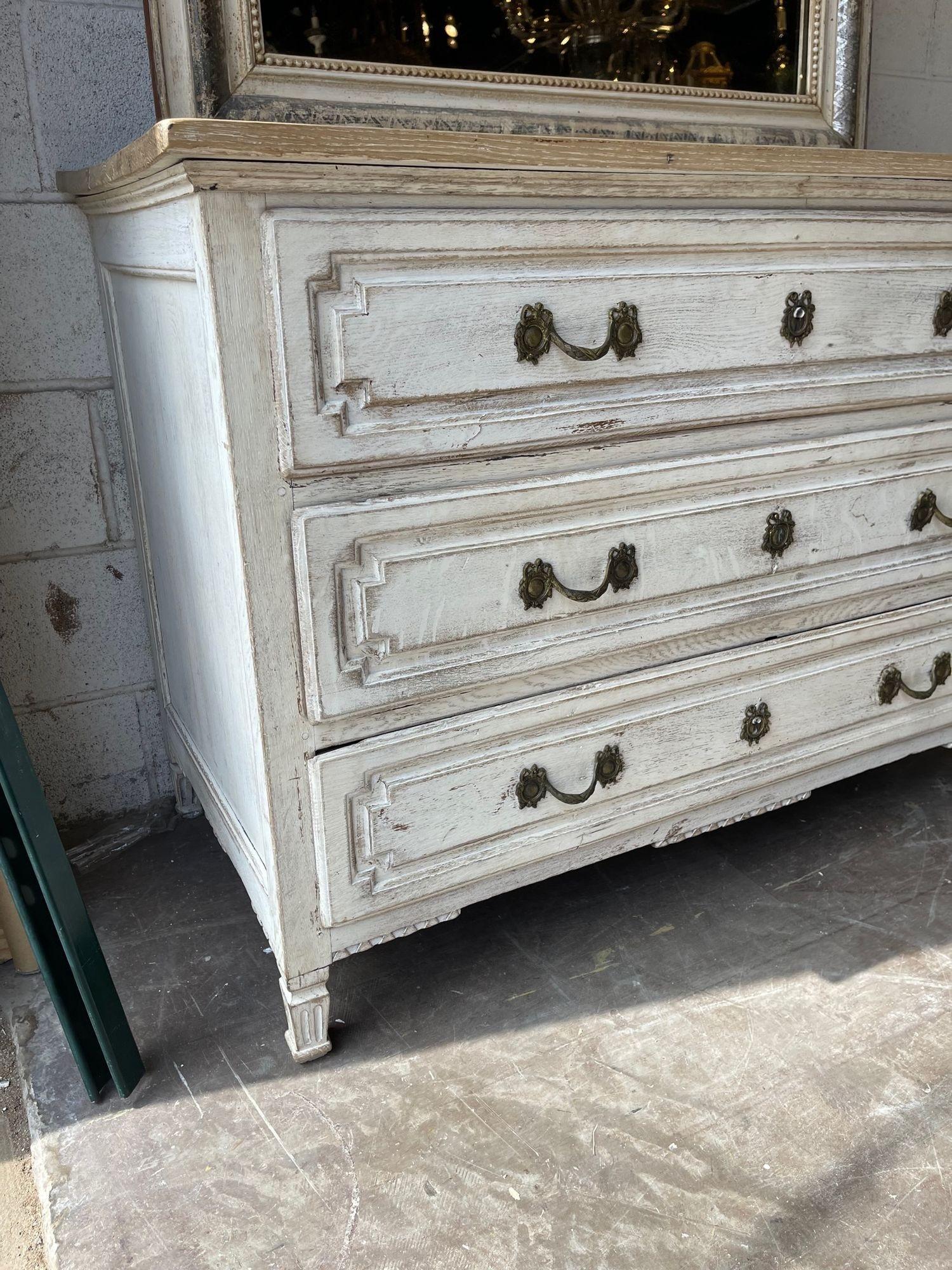 19th Century French Louis XVI Carved and White-Washed Commode In Good Condition For Sale In Dallas, TX