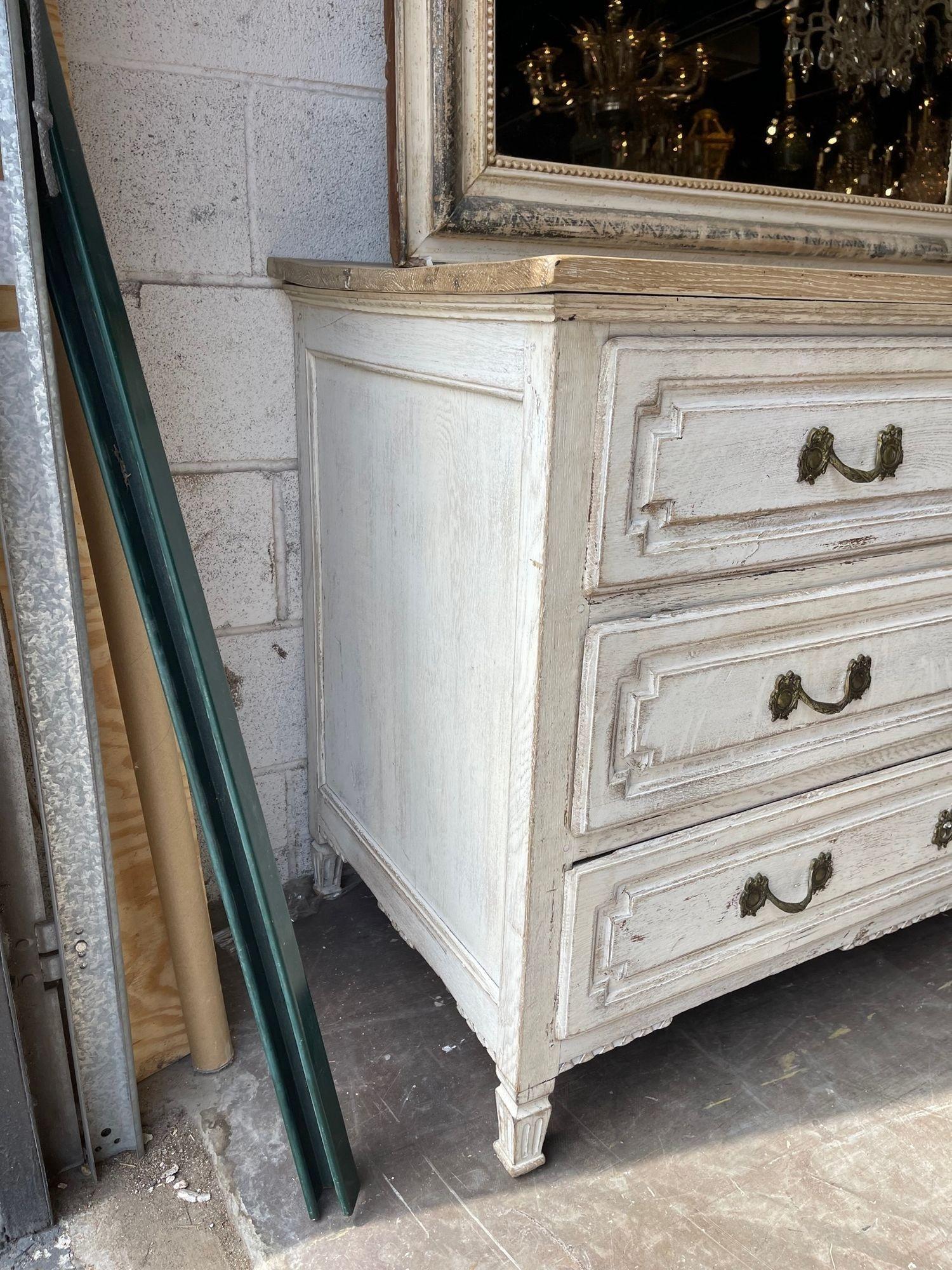 Wood 19th Century French Louis XVI Carved and White-Washed Commode For Sale