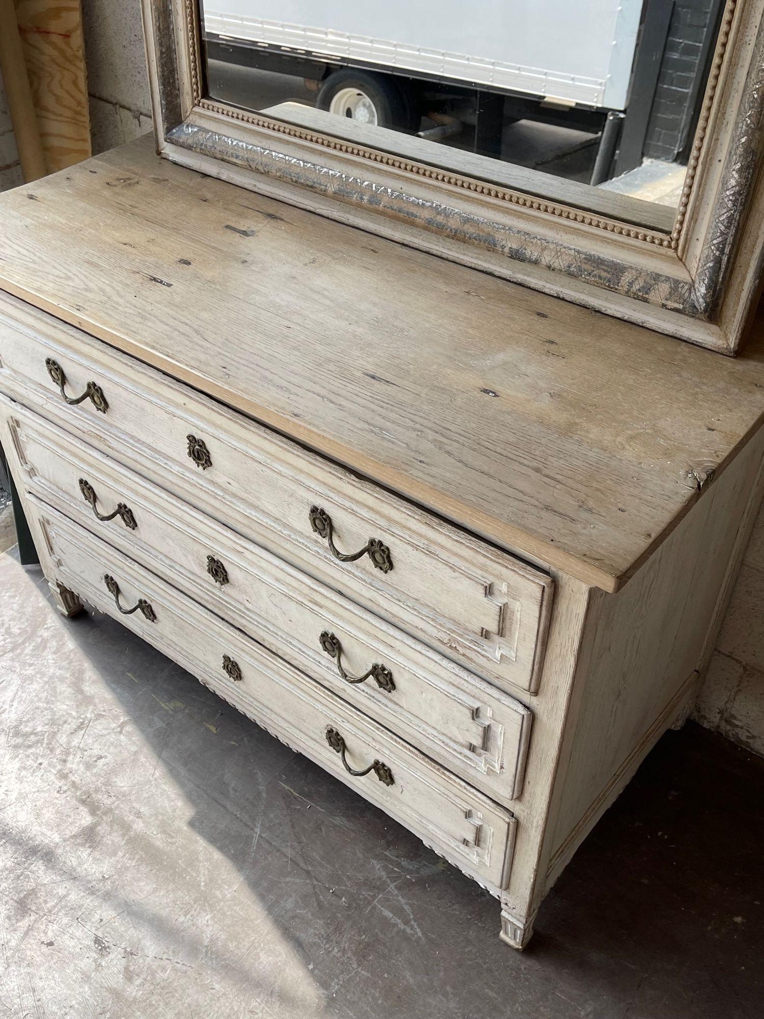 19th Century French Louis XVI Carved and White-Washed Commode For Sale 4