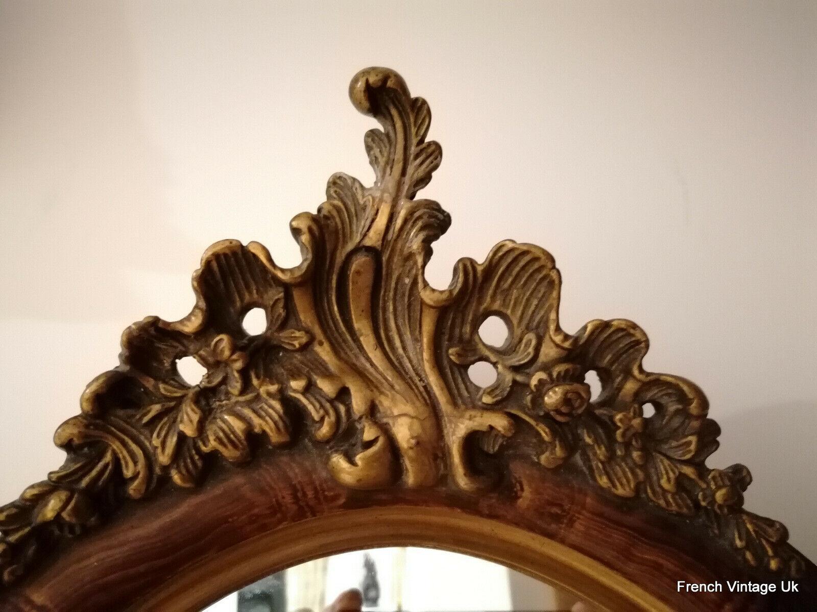 19th Century French Louis XVI Carved Gilt-Wood Oval Wall Mirror For Sale 4