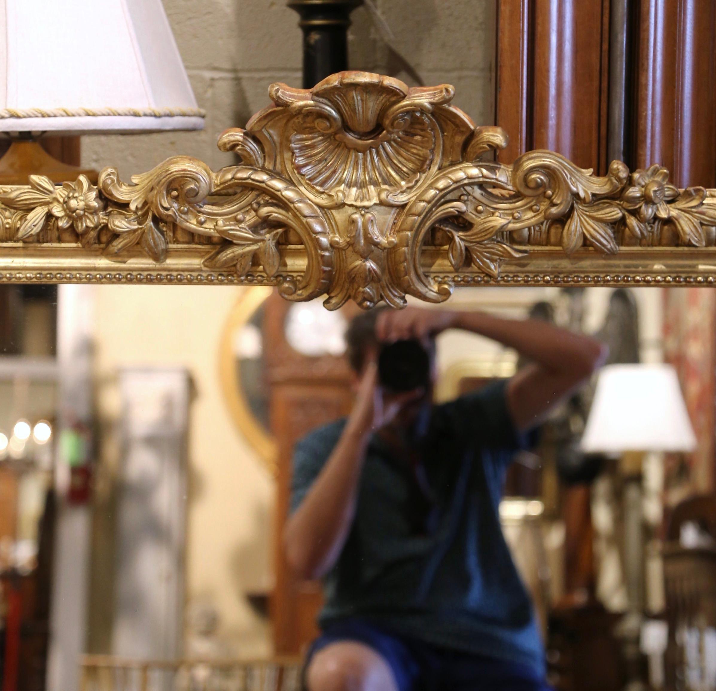 19th Century French Louis XVI Carved Giltwood Mantel Mirror with Shell Motif 2