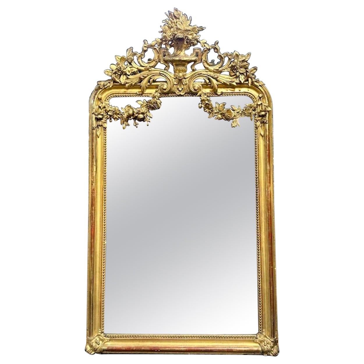 Miroir français Louis XVI du 19ème siècle en bois doré sculpté