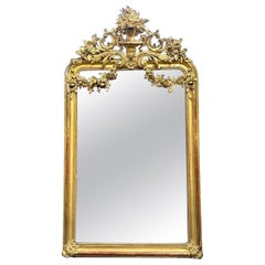 Miroir français Louis XVI du 19ème siècle en bois doré sculpté