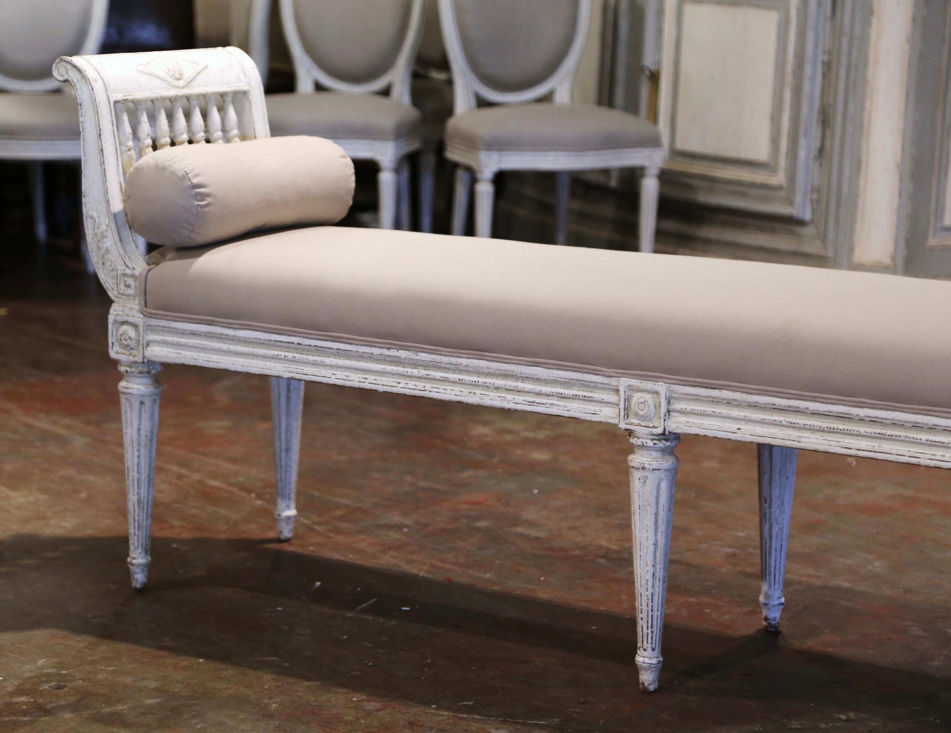 Hand-Carved 19th Century French Louis XVI Carved Painted Upholstered Banquette with Sides For Sale