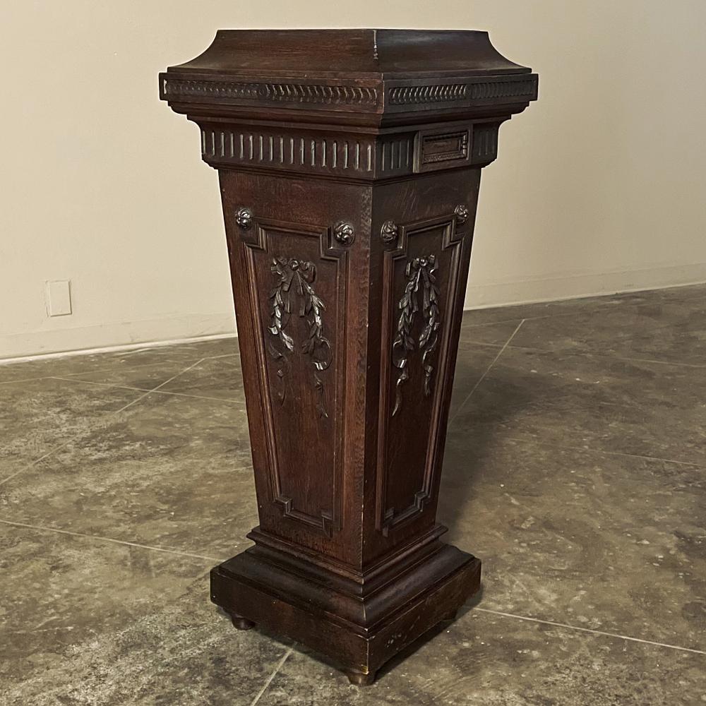 Hand-Carved 19th Century French Louis XVI Carved Pedestal For Sale