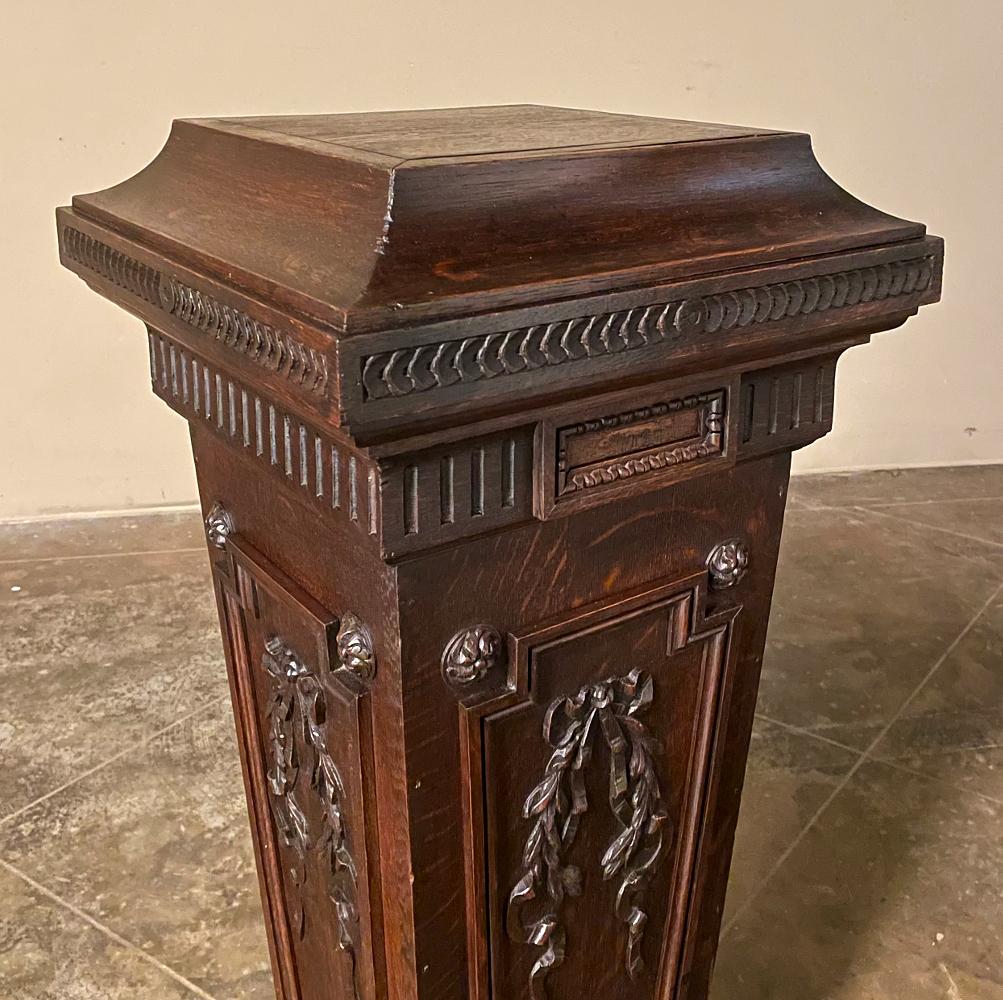 19th Century French Louis XVI Carved Pedestal For Sale 2
