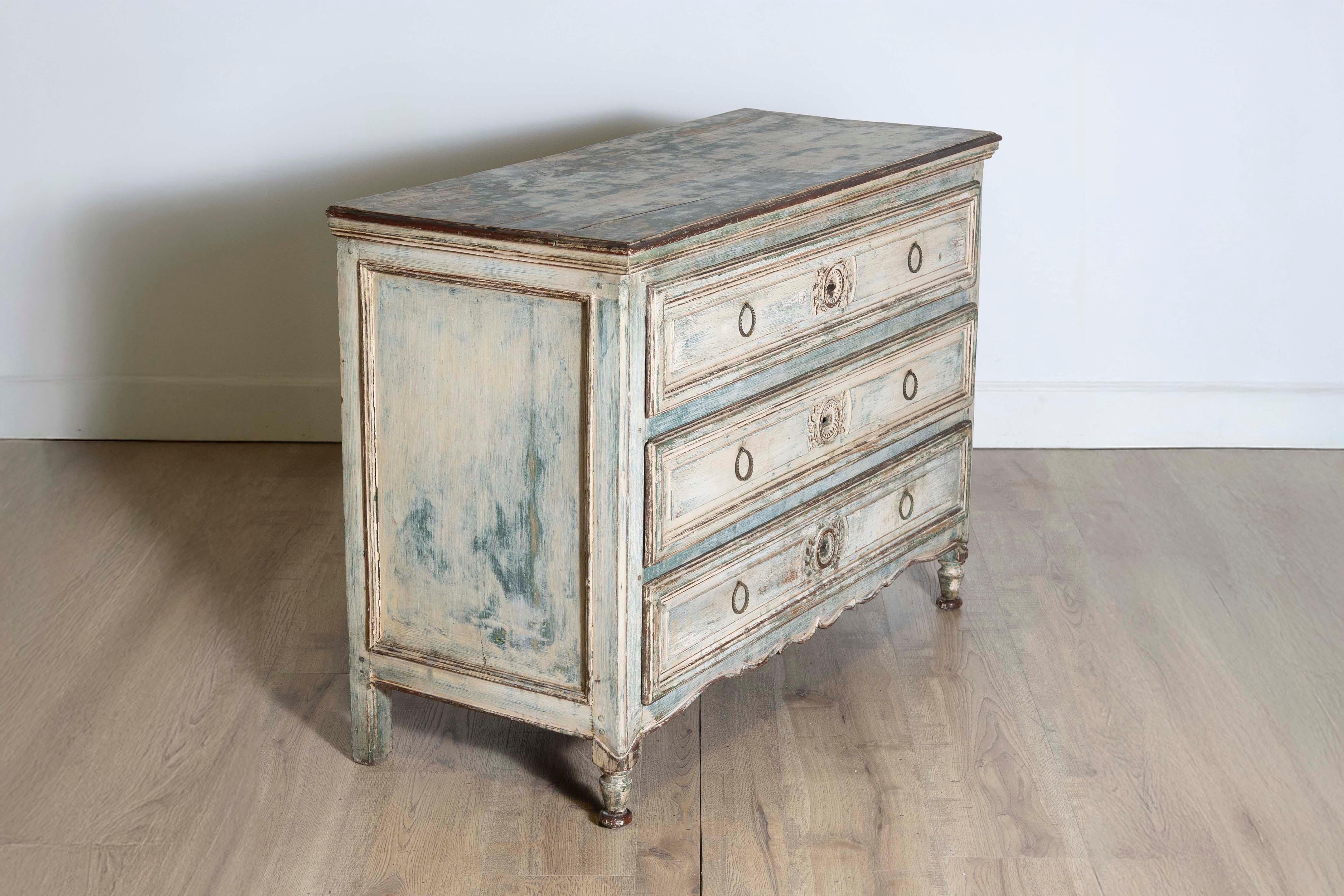 19th Century French Louis XVI Commode Circa 1790 In Good Condition For Sale In Atlanta, GA