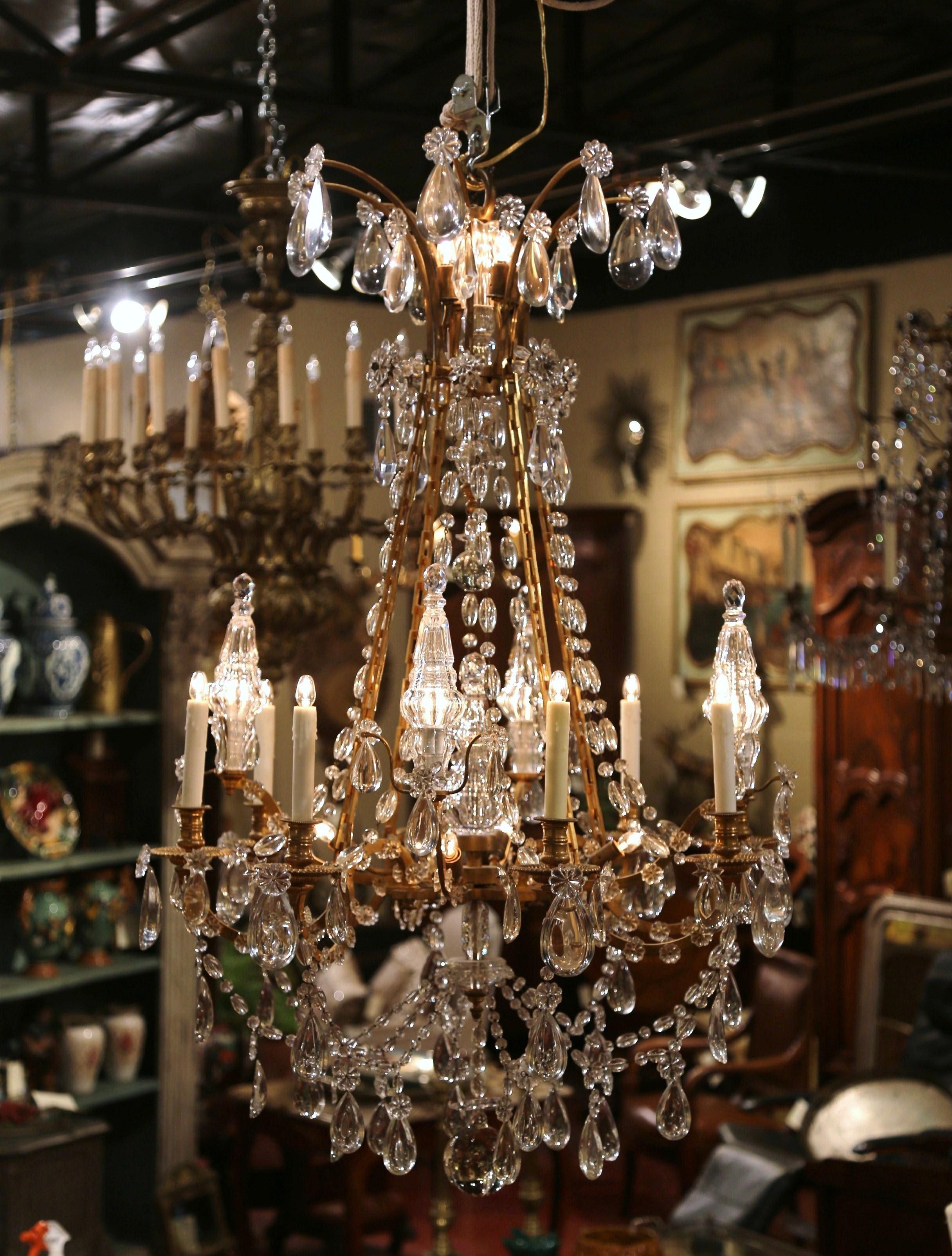 19th Century French Louis XVI Crystal and Gilt Bronze Eight-Light Chandelier 1