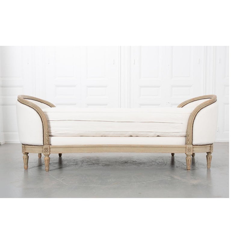 19th Century French Louis XVI Daybed 4