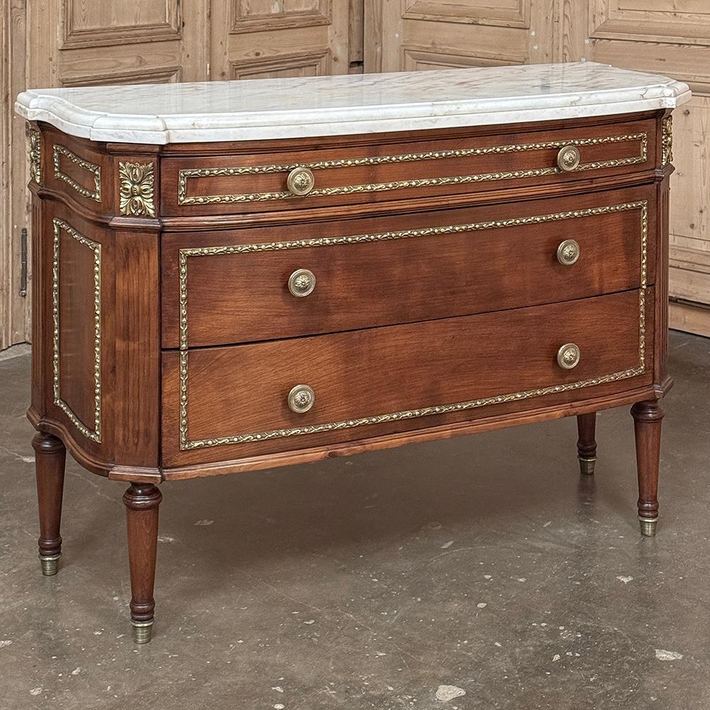 Francese Commodo francese Luigi XVI del XIX secolo con piano in marmo e legno di frutta in vendita