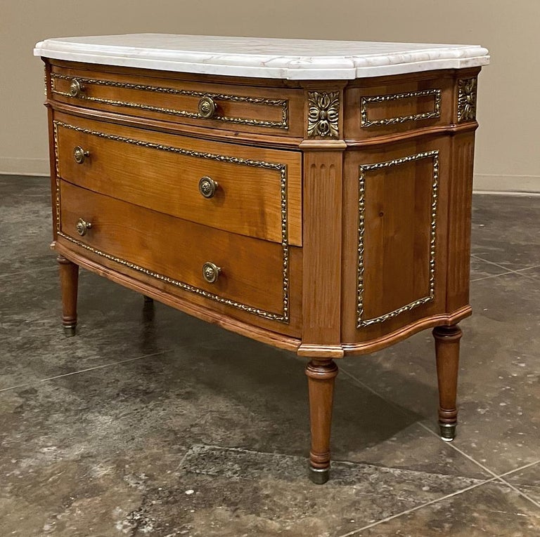 19th Century French Louis XVI Fruitwood Marble Top Commode In Good Condition For Sale In Dallas, TX
