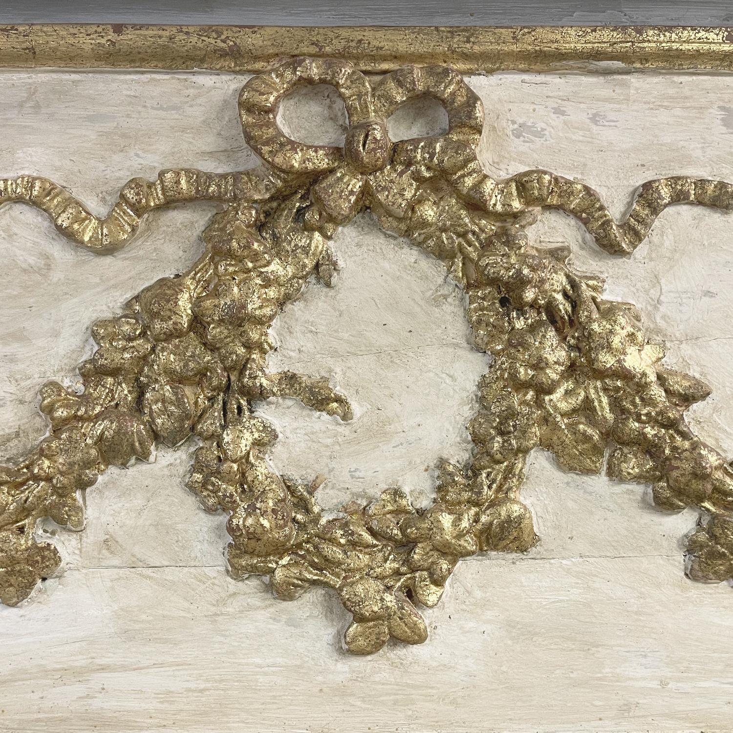 19. Jahrhundert Französisch Louis XVI vergoldetes Holz Trumeau Glasspiegel - Antique Décor (Handgeschnitzt) im Angebot