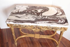 Table de salon Louis XVI du XIXe siècle, sculptée et dorée