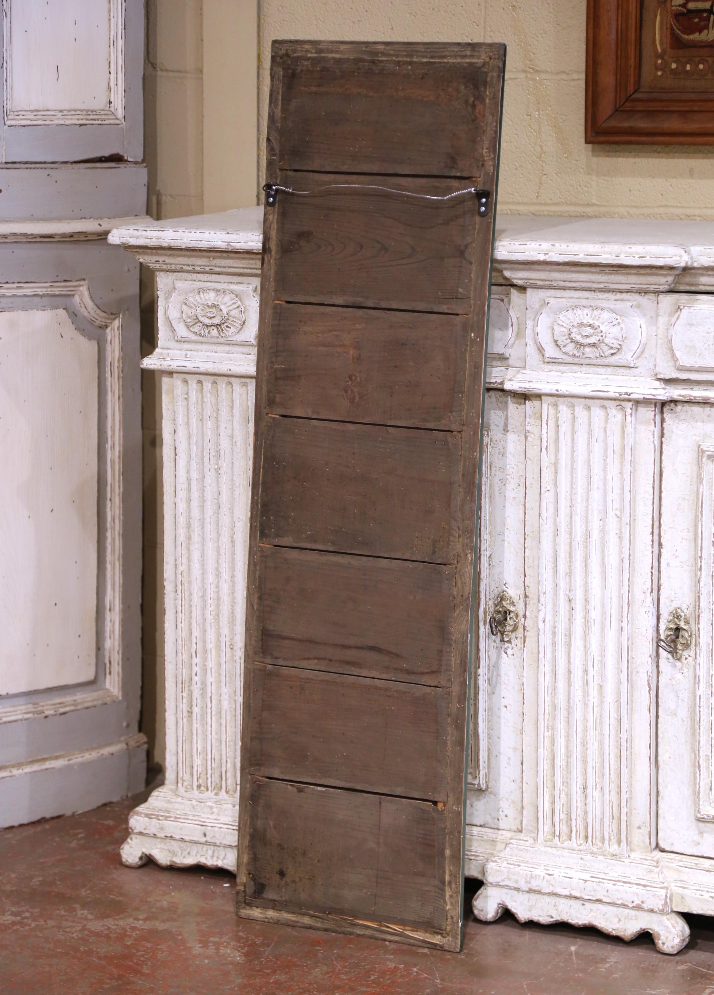 19th Century French Louis XVI Giltwood and Painted Wall Mirror with Beaded Trim For Sale 3