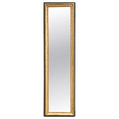 Miroir en bois doré et peint de style Louis XVI du 19e siècle avec garniture en perles