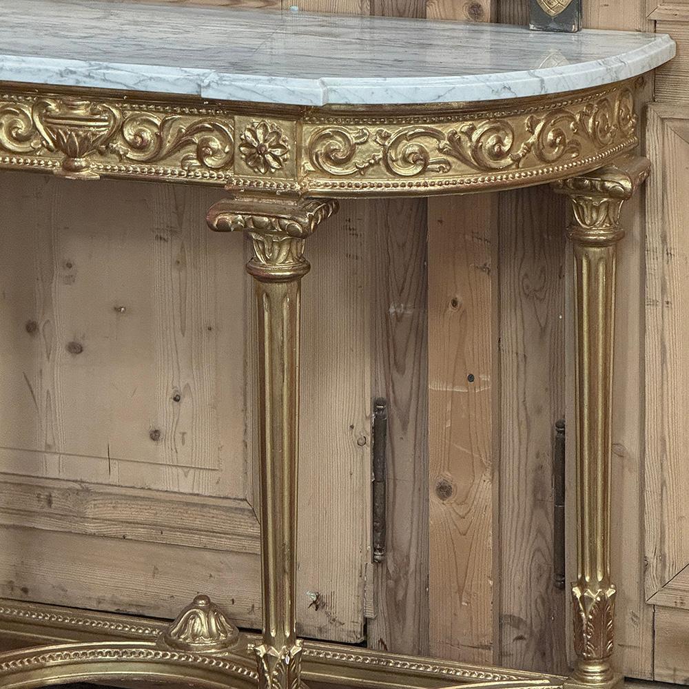Console Demilune francese Luigi XVI del XIX secolo in legno dorato con piano in marmo di Carrara in vendita 4