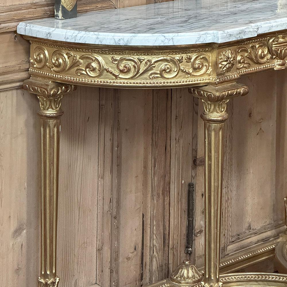 Console Demilune francese Luigi XVI del XIX secolo in legno dorato con piano in marmo di Carrara in vendita 7