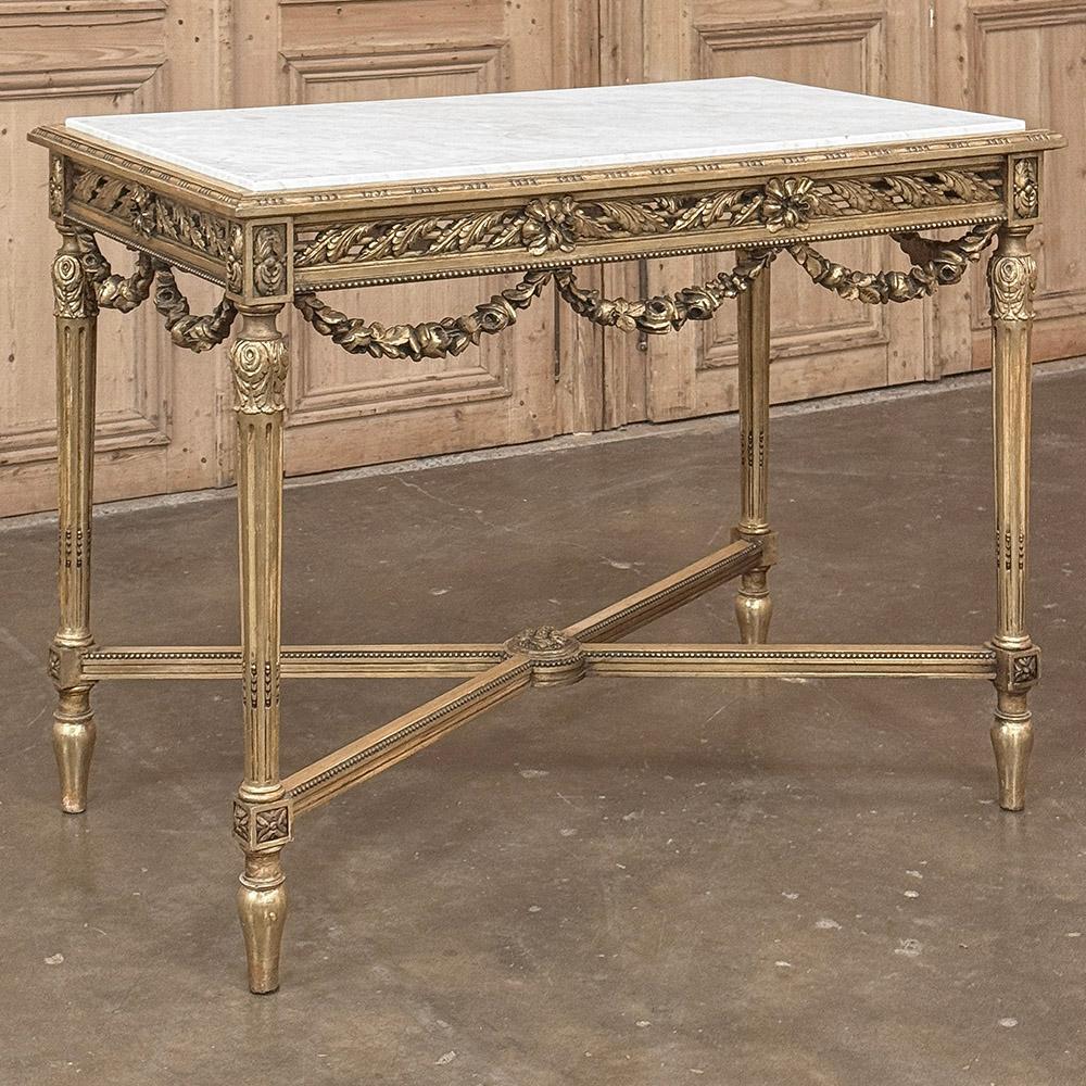 Mesa central francesa Luis XVI del siglo XIX de madera dorada con mármol de Carrara Francés en venta