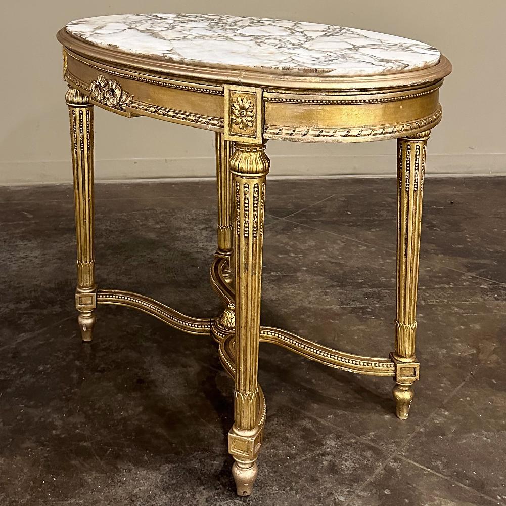 19. Jahrhundert Französisch Louis XVI Giltwood Marmorplatte Oval End Tabelle im Angebot 1