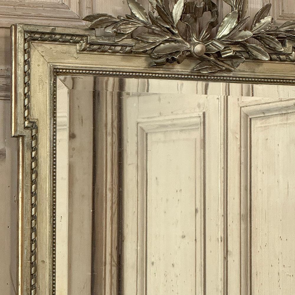 Miroir en bois doré Louis XVI du 19e siècle en vente 1