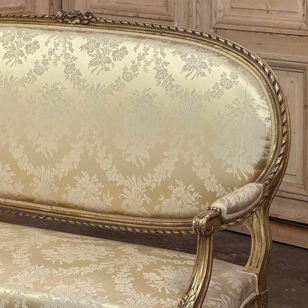 Sofá francés del siglo XIX de madera dorada Luis XVI ~ Canape en venta 4
