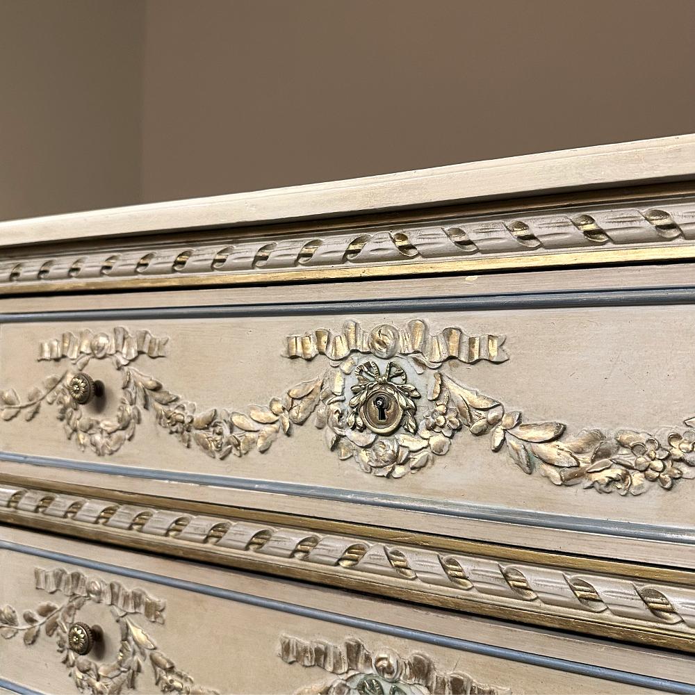 19. Jahrhundert Französisch Louis XVI Grand gemalt Dresser ~ Kommode ~ Wardrobe im Angebot 9