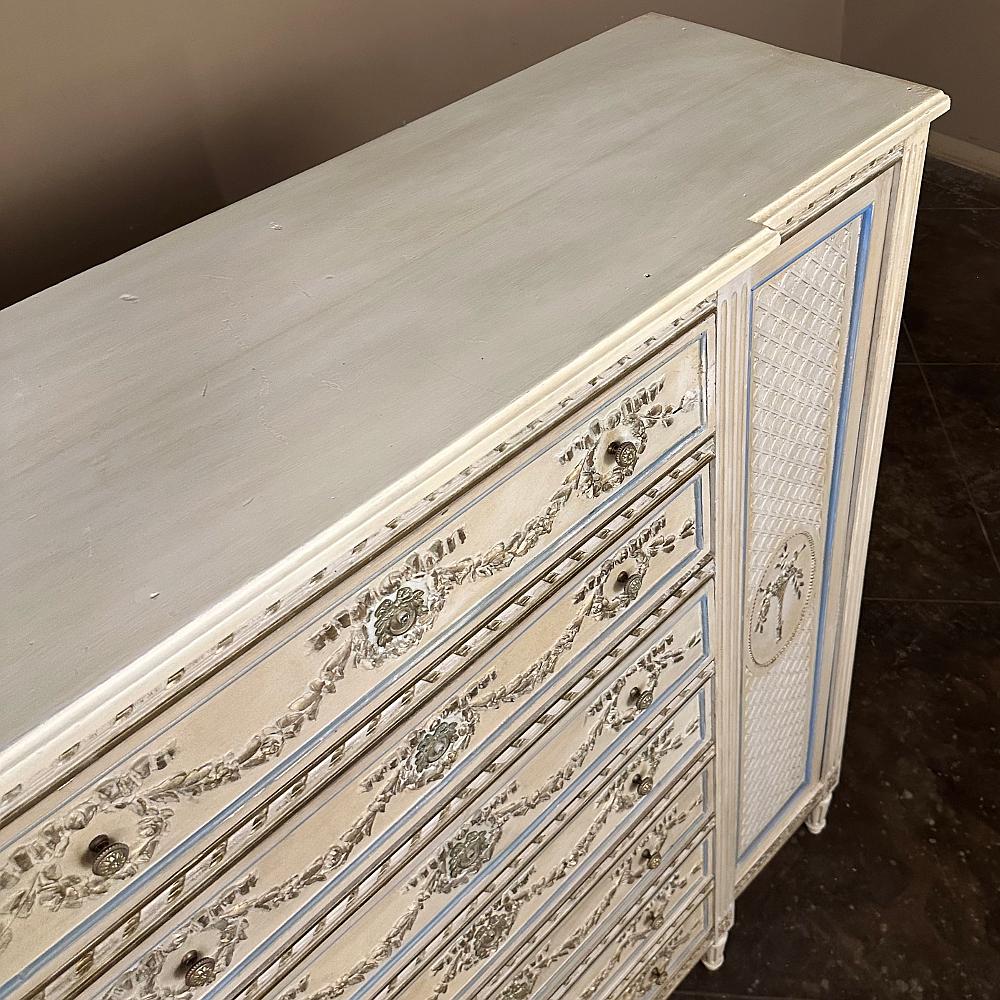 19. Jahrhundert Französisch Louis XVI Grand gemalt Dresser ~ Kommode ~ Wardrobe im Angebot 10