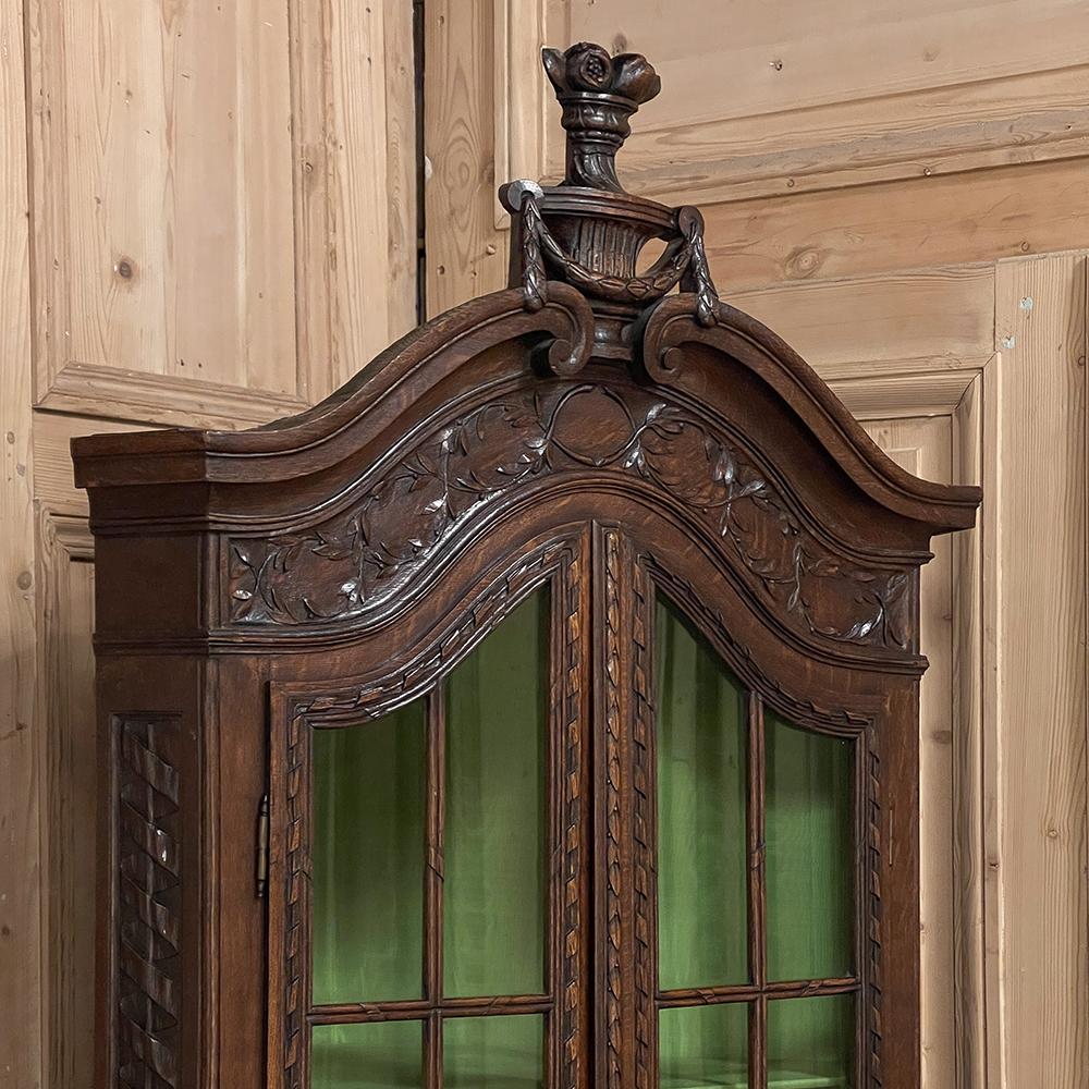 19th Century French Louis XVI Hand-Carved Corner Cabinet For Sale 4
