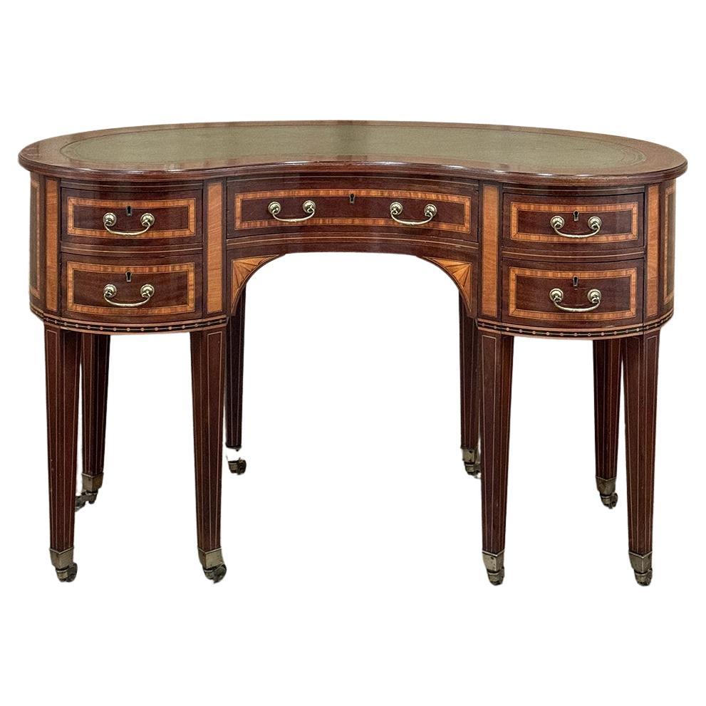 19th Century French Louis XVI Kidney-Shaped Mahogany Leather Top Desk