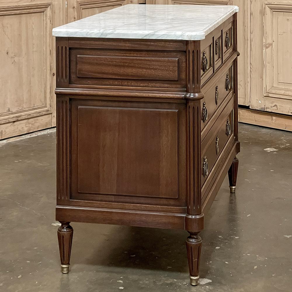 19th Century French Louis XVI Mahogany Commode with Carrara Marble Top For Sale 11