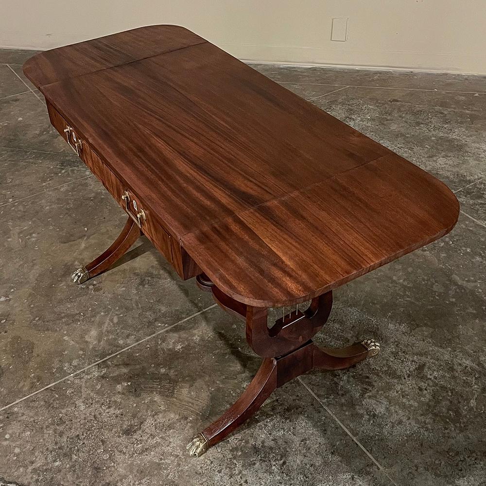 19th Century French Louis XVI Mahogany Drop Leaf End Table For Sale 3