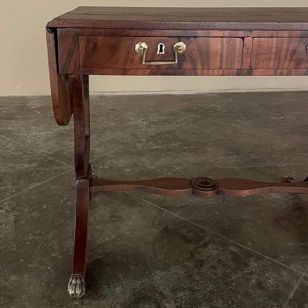 19th Century French Louis XVI Mahogany Drop Leaf End Table For Sale 4