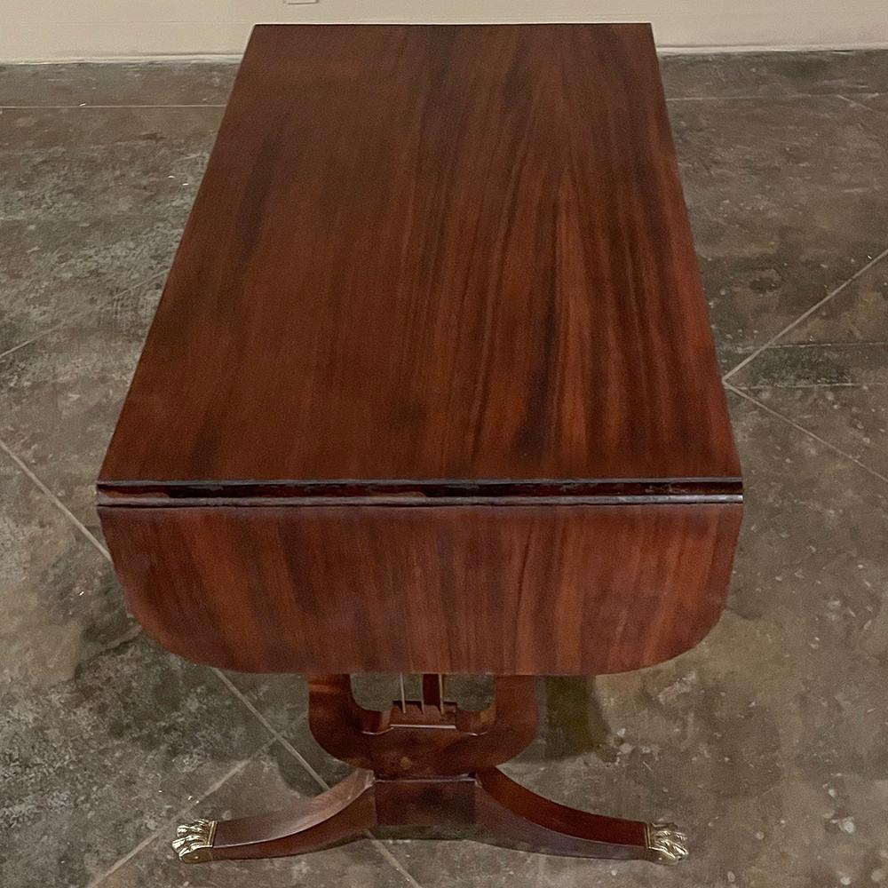 19th Century French Louis XVI Mahogany Drop Leaf End Table For Sale 2
