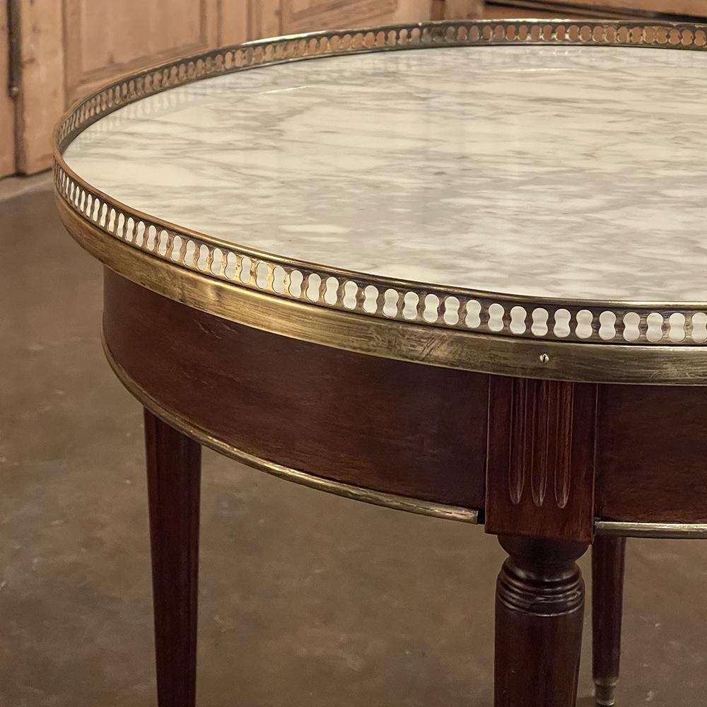 Table Bouillotte française du 19ème siècle de style Louis XVI en acajou avec plateau en marbre en vente 6