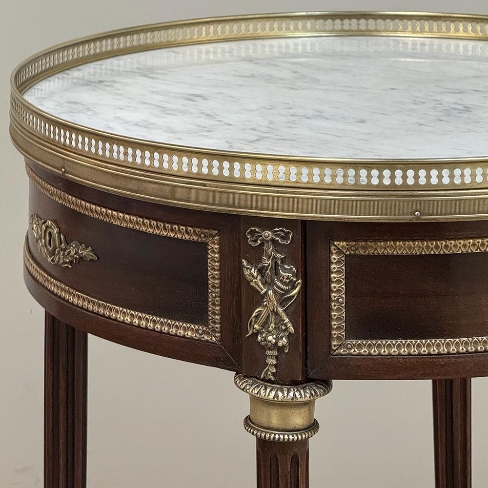 19th Century French Louis XVI Mahogany Marble Top Gueridon ~ Round End Table For Sale 1