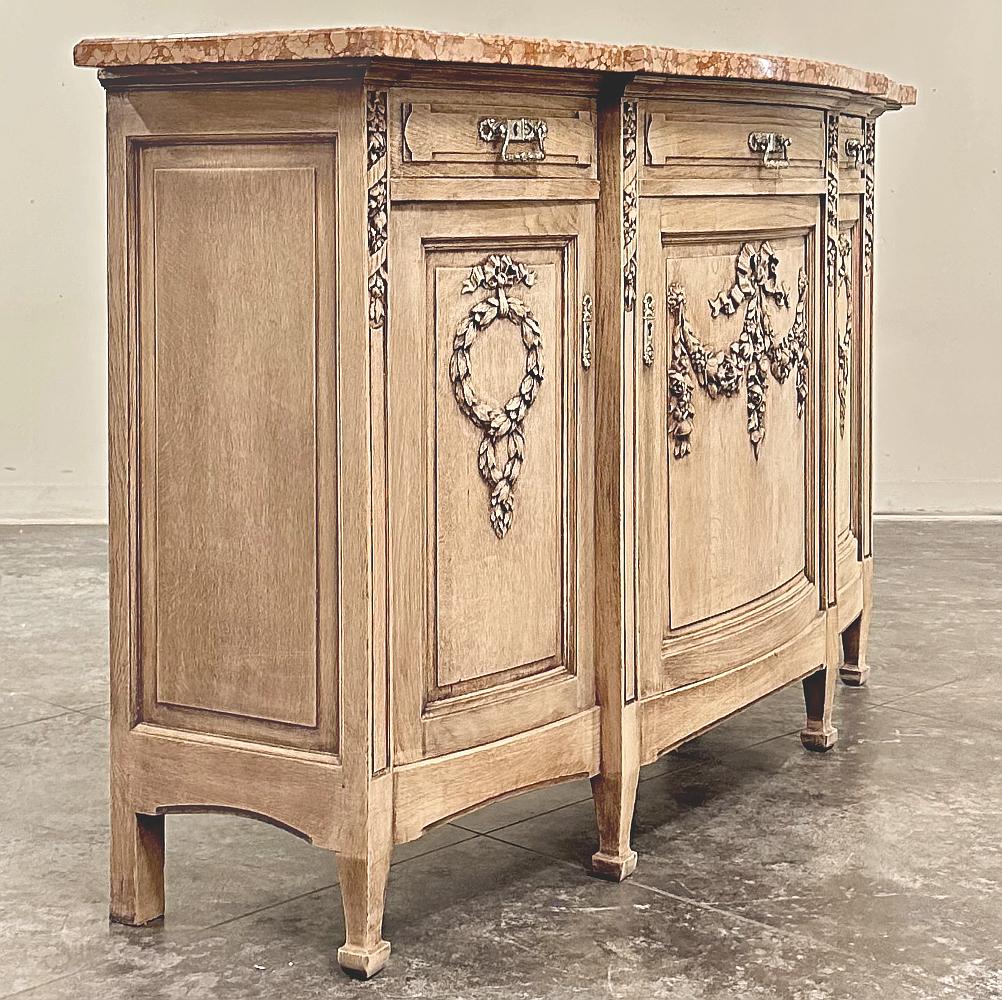 Fatto a mano 19th Century French Louis XVI Marble Top Buffet in Stripped Oak in vendita