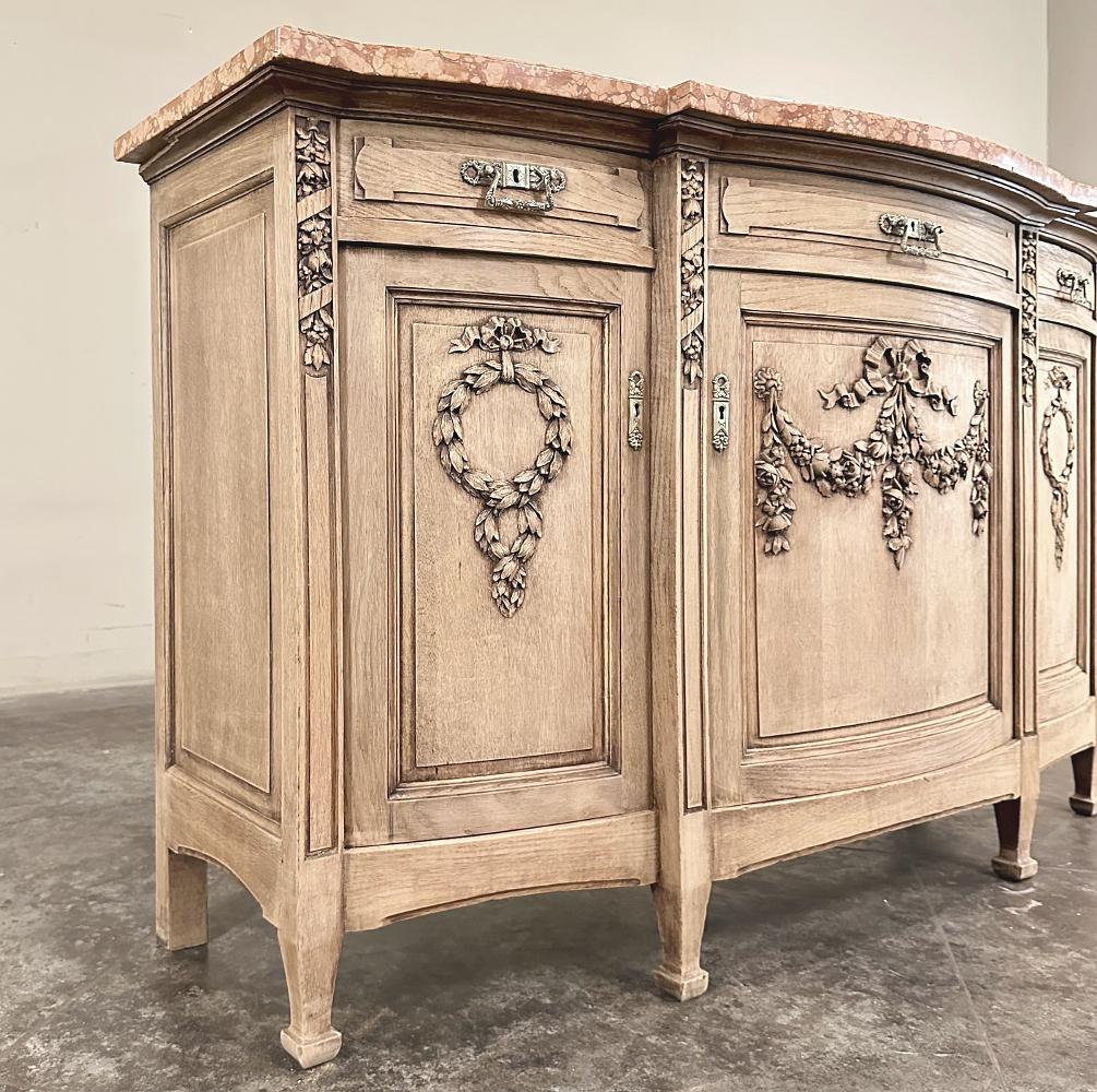 Inizio XX secolo 19th Century French Louis XVI Marble Top Buffet in Stripped Oak in vendita