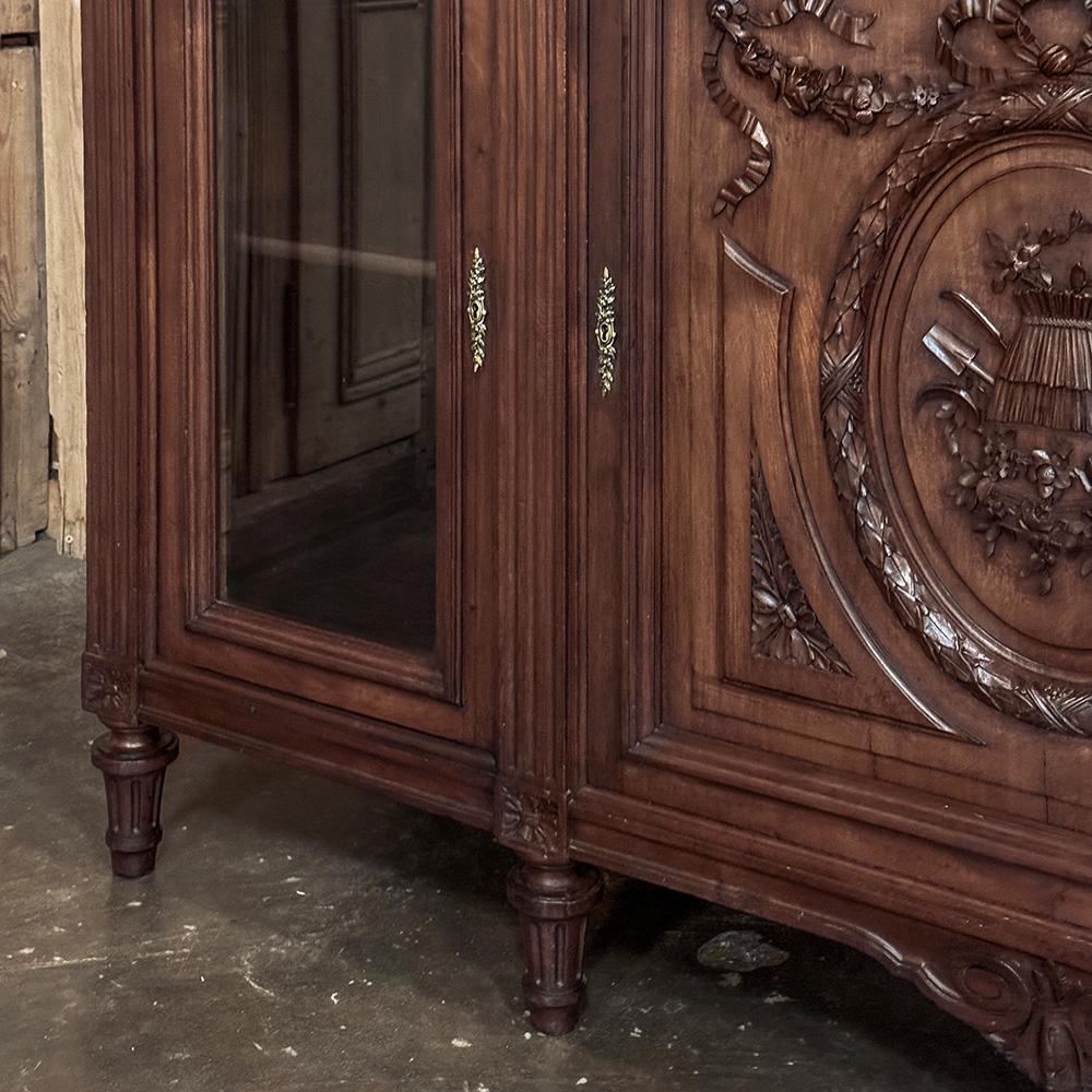 Buffet da esposizione francese Luigi XVI del XIX secolo con piano in marmo in vendita 12