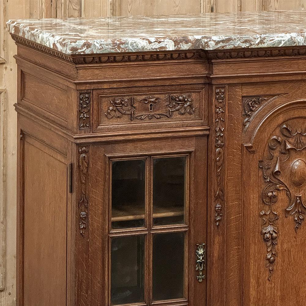Buffet da esposizione francese Luigi XVI del XIX secolo con piano in marmo In condizioni buone in vendita a Dallas, TX