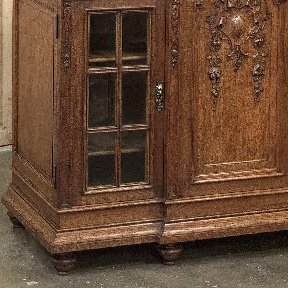 Fine XIX secolo Buffet da esposizione francese Luigi XVI del XIX secolo con piano in marmo in vendita