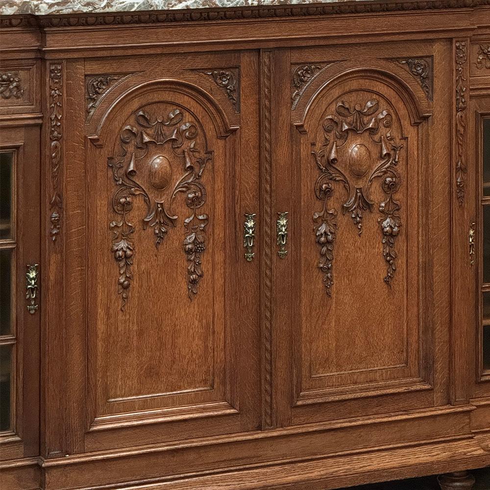 Bronzo Buffet da esposizione francese Luigi XVI del XIX secolo con piano in marmo in vendita