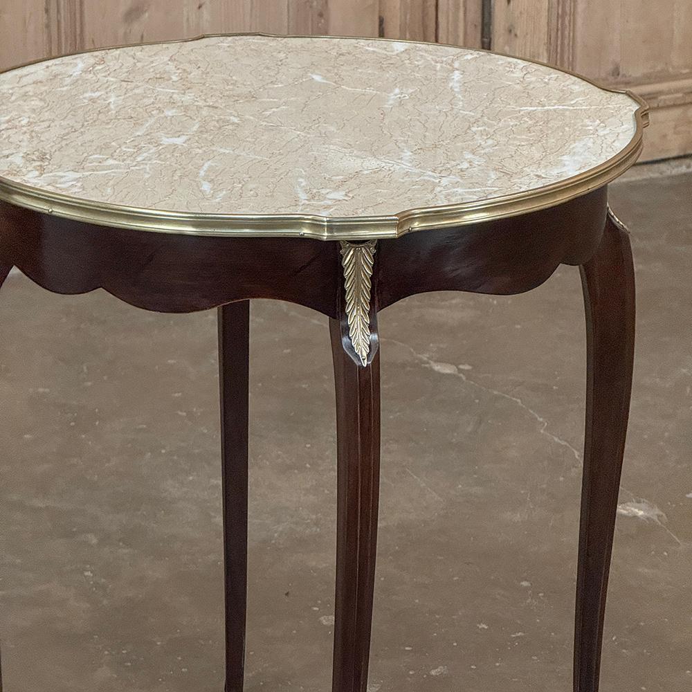 Table d'appoint Louis XVI du 19e siècle à plateau de marbre ~ Gueridon avec bronze en vente 5